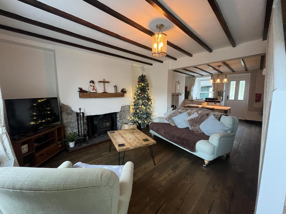 Attenborough Cottage - 2 Bedroom Cottage Tredegar Rom bilde